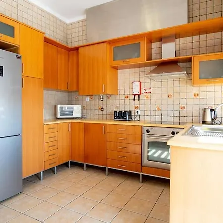 Willa Rodrigues Family House 8 *